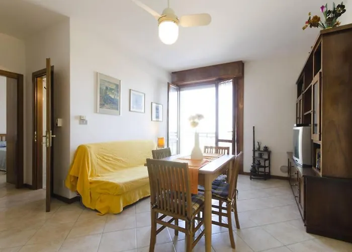 Cortina 2-22 Tatil Evi *